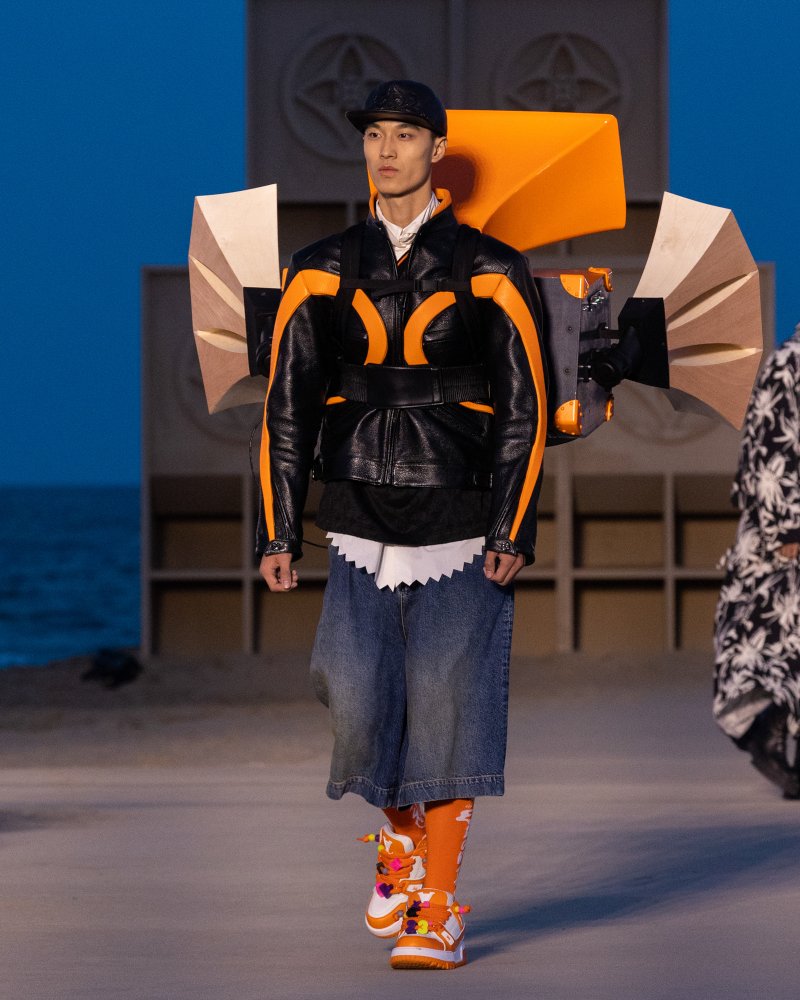 Juegos en la arena inspiran la colección masculina de Louis Vuitton para el  verano de 2023 - Sine qua mode